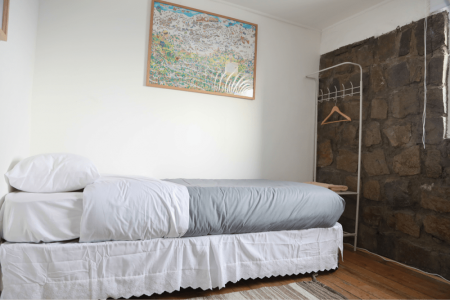 Quarto Twin com Banheiro Compartilhado