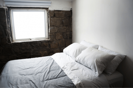 Quarto Queen com Banheiro Compartilhado